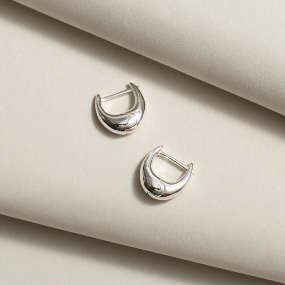 NWT Madewell Demi-Fine Puffy Hoop Earrings